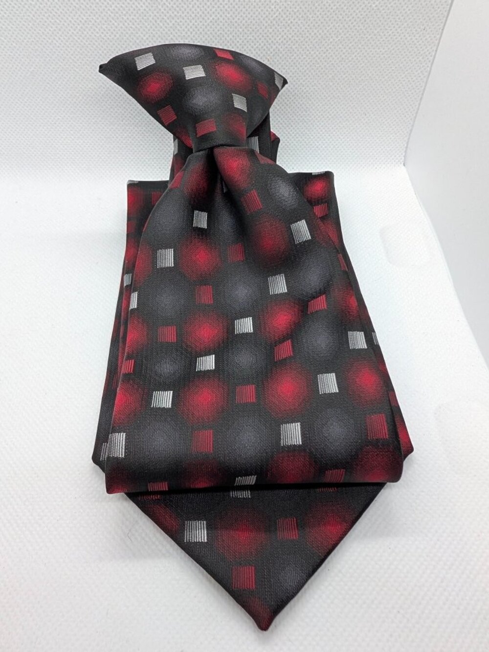Stafford Polyester Geometric Clip On Tie Mens Black/Maroon/Silver Classics NWT